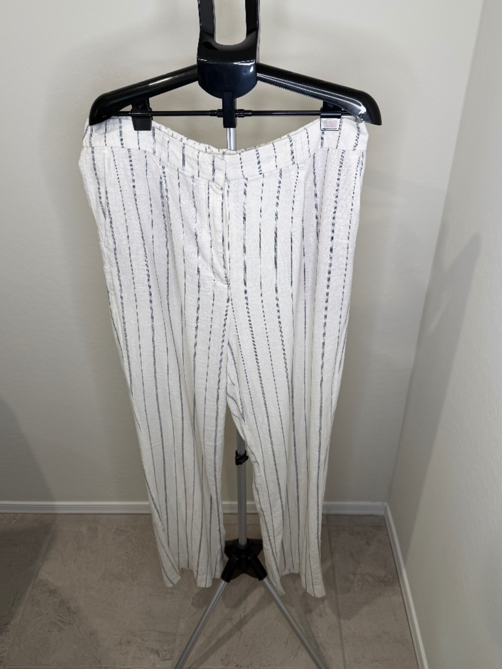 Old Navy Extra High Rise Taylor Wide Leg Trouser - Tall